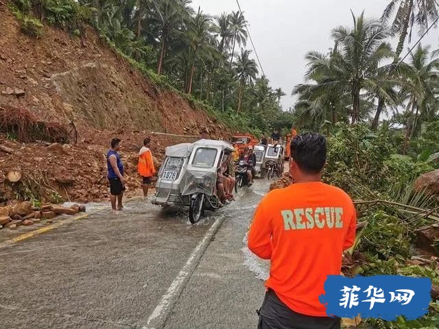 菲律宾比科尔地区发生洪水和山体滑坡 已致2人死亡4人失踪w4.jpg