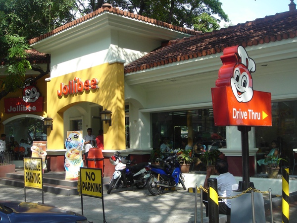 菲律賓連鎖速食店Jollibee.JPG