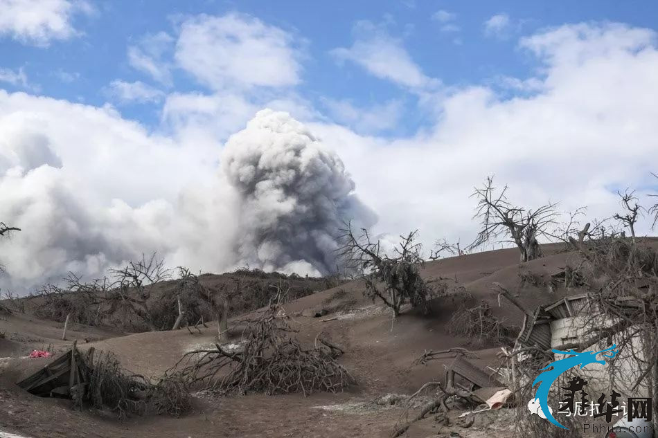 震撼记录：塔尔火山爆发后塔尔岛上死气沉沉，一片废墟！w3.jpg
