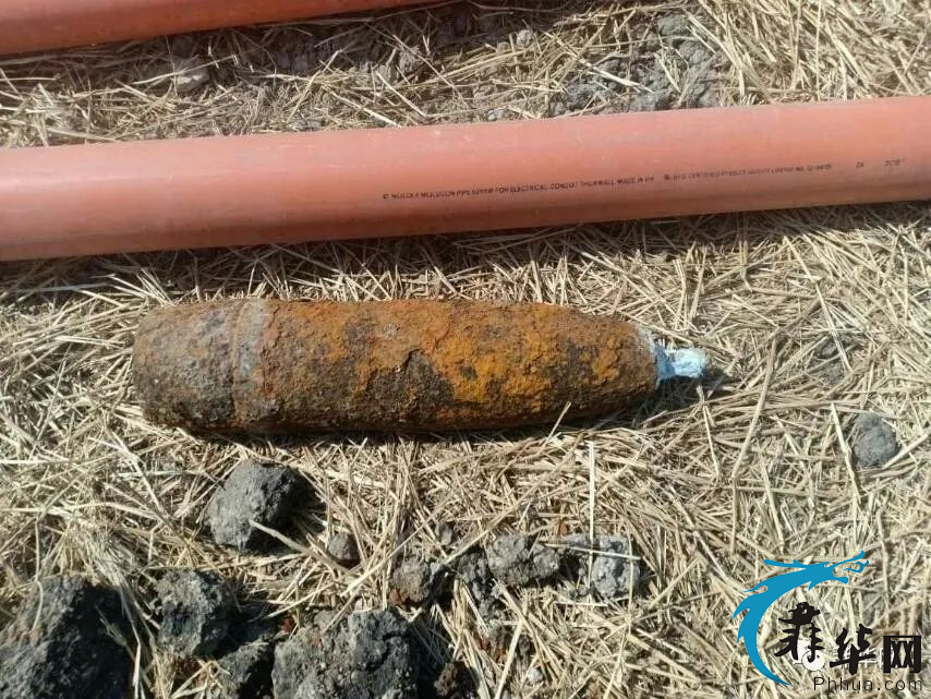 下午在尼诺·阿基诺国际机场（NAIA）发现了一枚未爆炸的老式炸弹w1.jpg