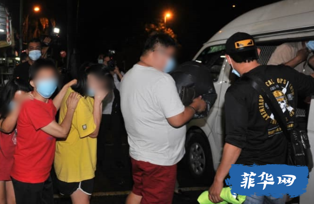 马来西亚某非法赌场开张3小时被捣毁，9名华裔被抓w10.jpg