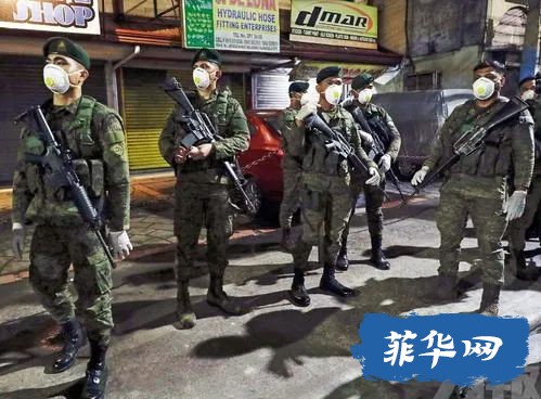 违反宵禁令，130人被菲律宾警方抓捕w3.jpg