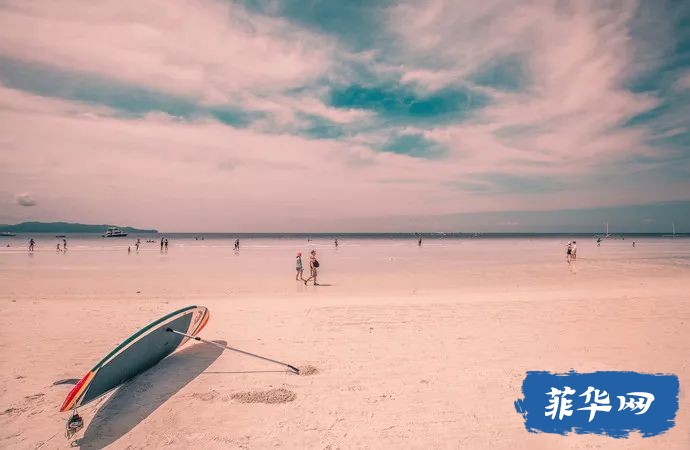 公认的亚洲最美沙滩！长滩岛的面粉沙细腻柔软，一踩难忘！w13.jpg