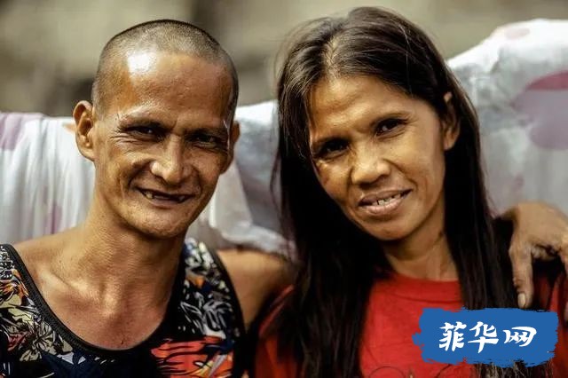 菲律宾流浪情侣相爱24年没钱结婚，好心人出资为其筹备婚礼w6.jpg