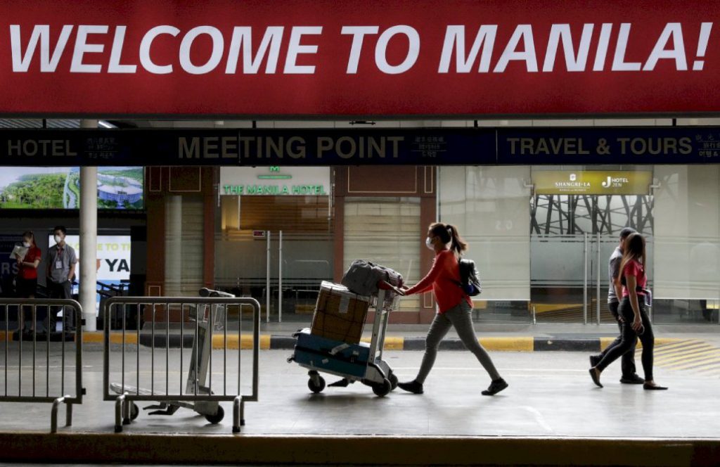 外国公民入境菲律宾限制令延长至月底 持豁免文件可入境