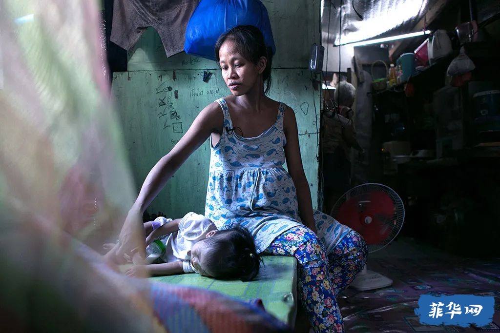 死于毒品战争5岁菲律宾男孩和他的家人的故事w7.jpg