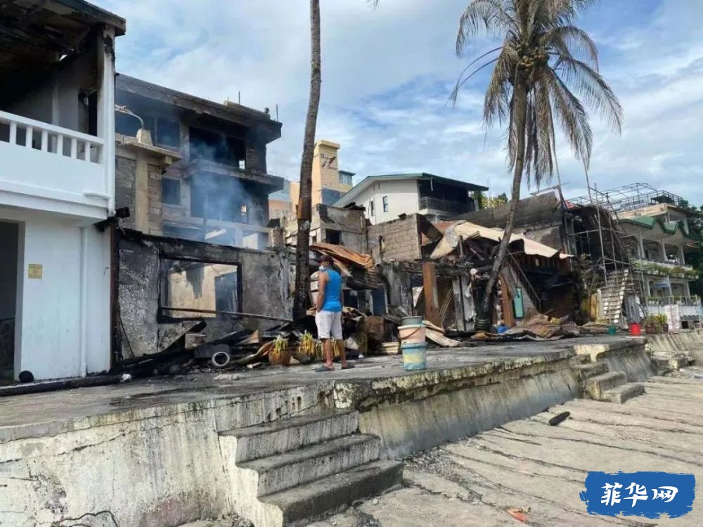 菲律宾海豚湾老牌潜水店突发火灾w13.jpg