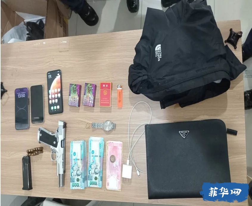 浑身是血、赤身裸体、戴手铐的中国女留学生在菲律宾被同胞绑架后跳楼获救w9.jpg