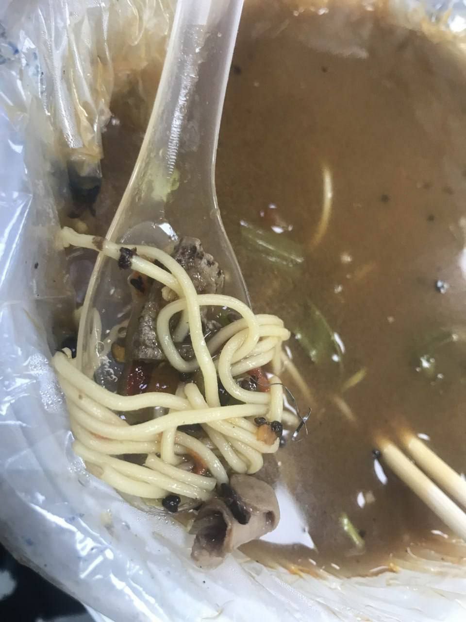 #肥妈美食  肥妈螺蛳粉 这已经不是第一次东西馊了，广大在菲同胞避坑