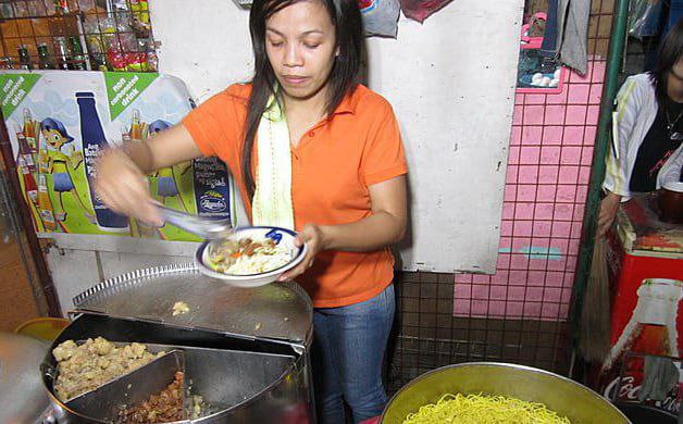 想在菲律宾马路边摆摊卖小吃的话，需要什么手续吗？