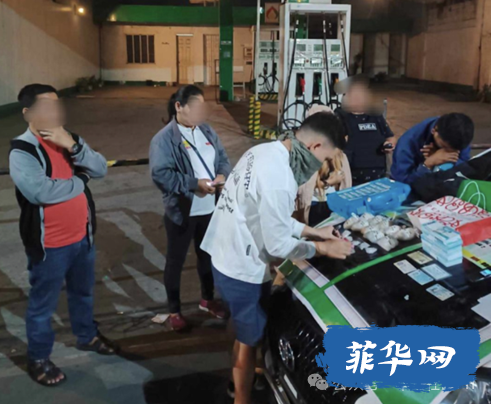 许某游薄荷岛被逼开「箱」！w14.jpg
