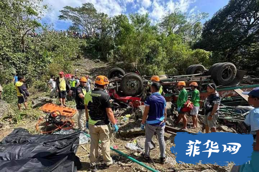 炸弹威胁！||  卡车坠崖 15人死亡！w6.jpg