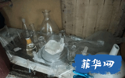 大爆炸揭开肮脏的秘密——疑似中国制毒师与多名同伙在大马尼拉南部民宅制毒w1.jpg