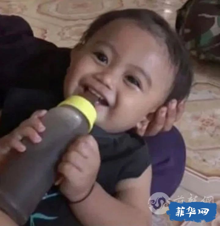 六个月的婴儿每天要喝五杯咖啡？竟是因为父母买不起奶粉！w9.jpg