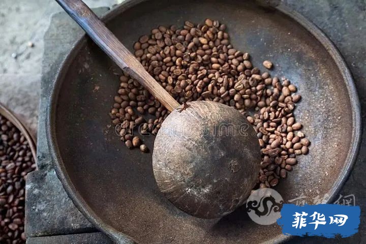 六个月的婴儿每天要喝五杯咖啡？竟是因为父母买不起奶粉！w11.jpg