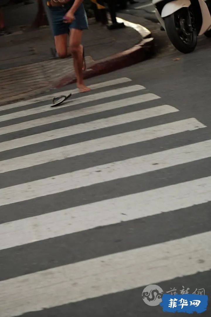 马卡蒂下水道竟爬出了一位女子？路人吓到报警，恐怖电影竟照进现实！w7.jpg