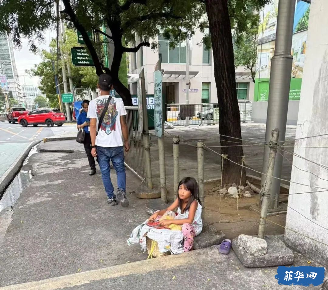 过尽千帆皆不是，曾是他乡同路人——马尼拉街头的芒果姑娘w11.jpg
