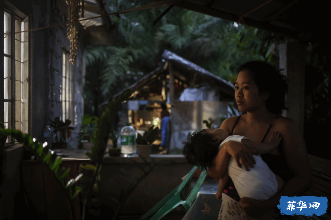 为了更好的生活她不得不离开年仅7个月的女儿——一位菲律宾移民母亲在中国台湾的奋斗w16.jpg